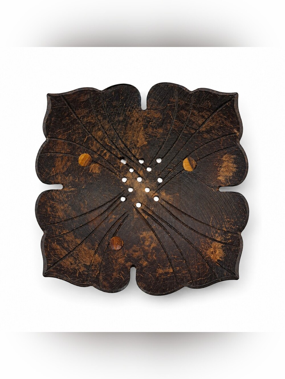 Natural Coconut Shell Soap Dish - Leaf design - Picture 9 of 11